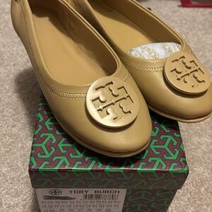 Tory Burch Beige Flats with Logo Detail